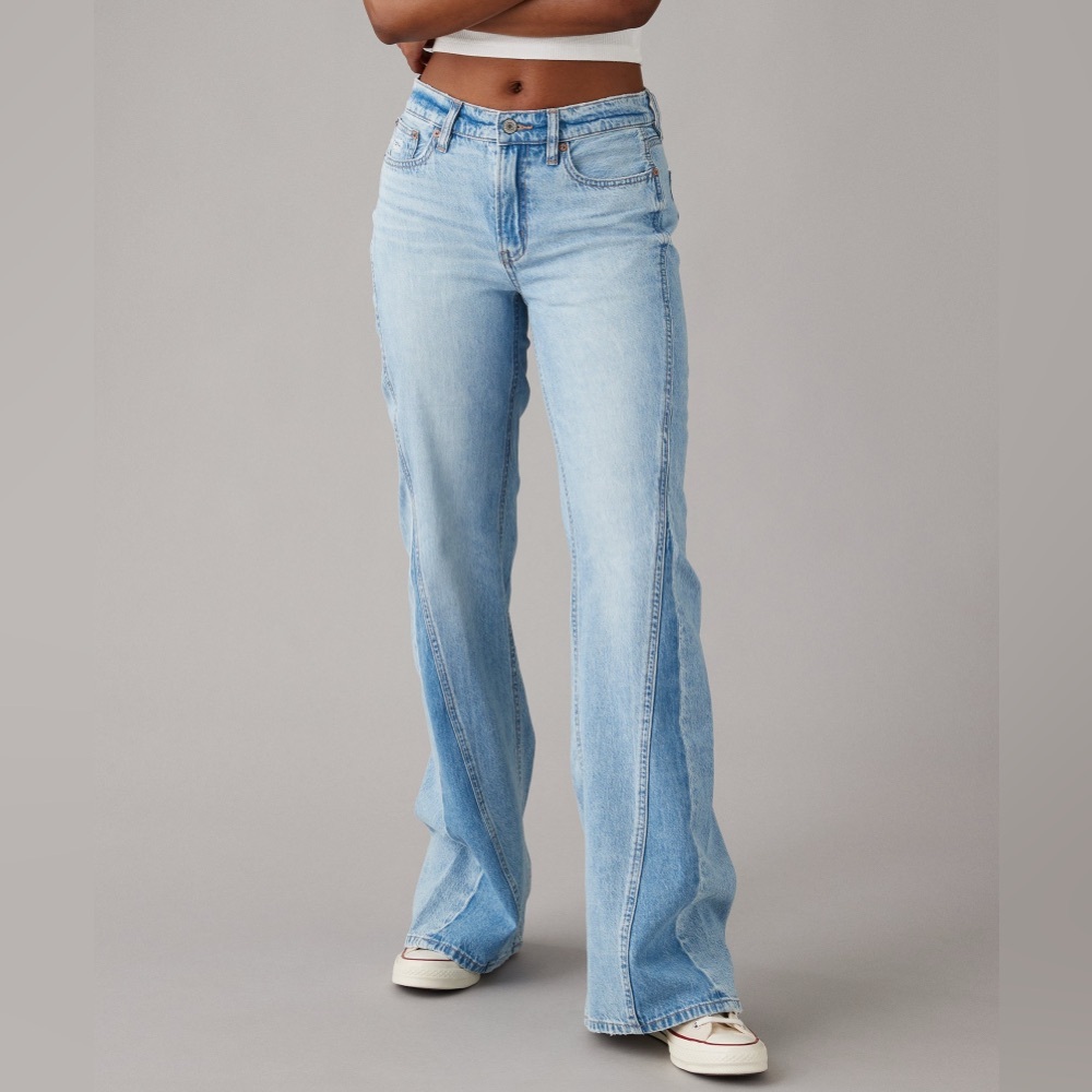 NWT AE Strigid Low Rise Baggy Flare Jean